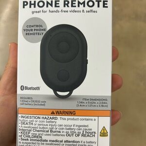 NWT Bluetooth Phone Remote Control